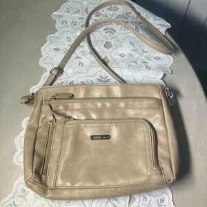 Multi Sac Summerville Solid Crossbody Bag